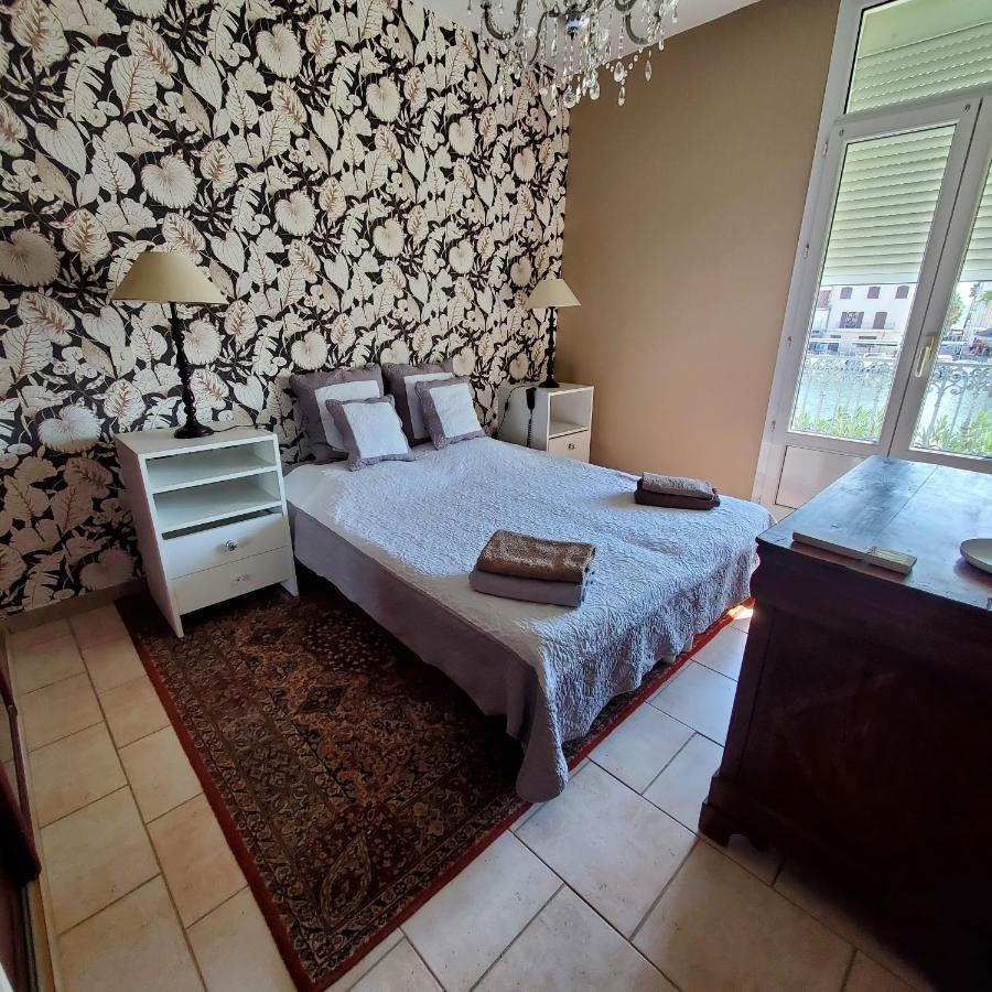 Le Vent Dans Les Voiles - Appartement Classe 4 Etoiles Mèze Eksteriør billede