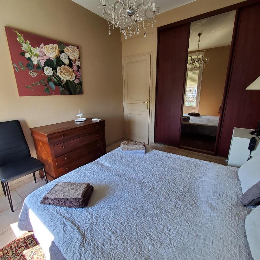 Le Vent Dans Les Voiles - Appartement Classe 4 Etoiles Mèze Eksteriør billede